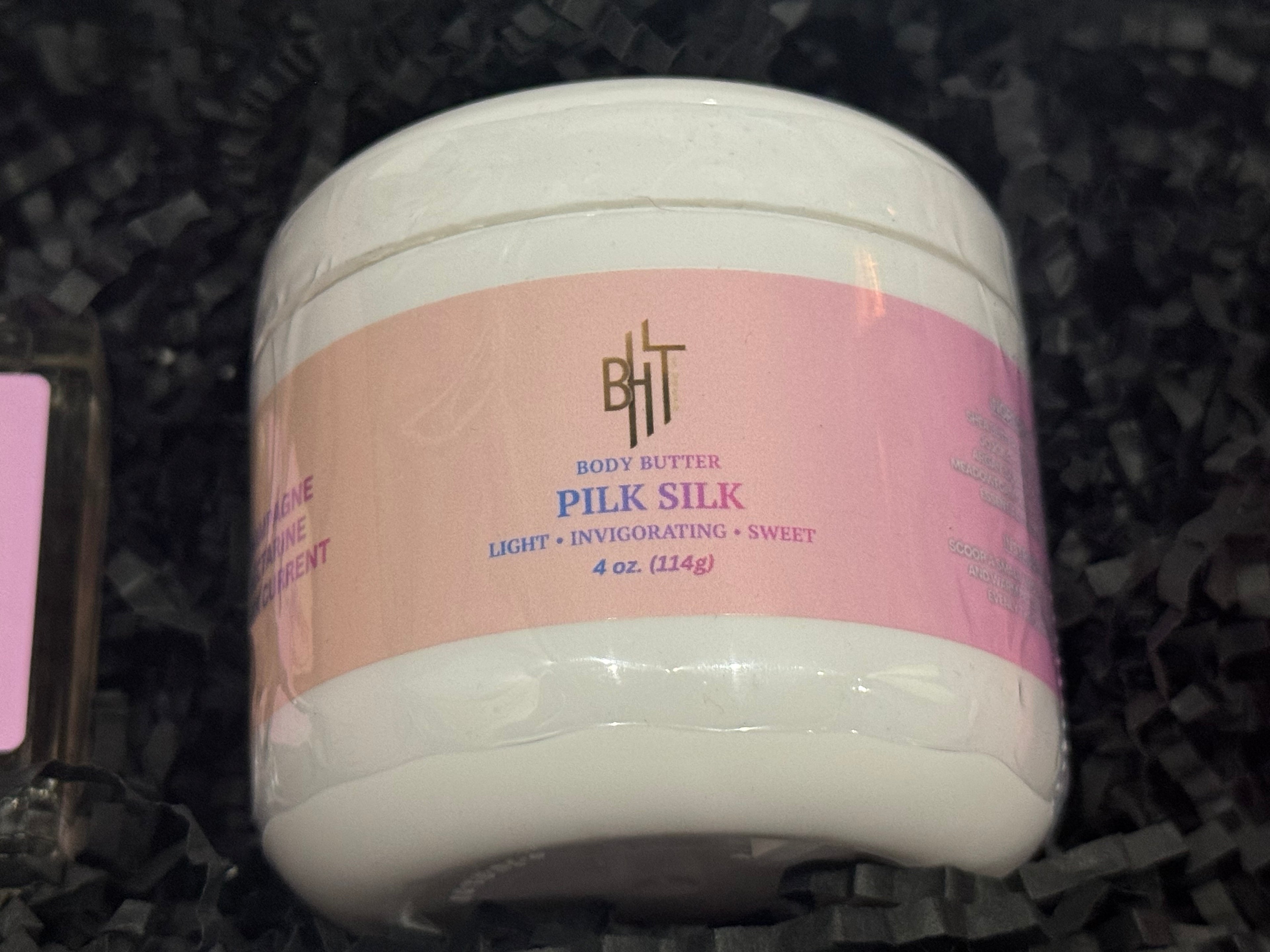 Her Kit (Valentine’s Day Exclusive)